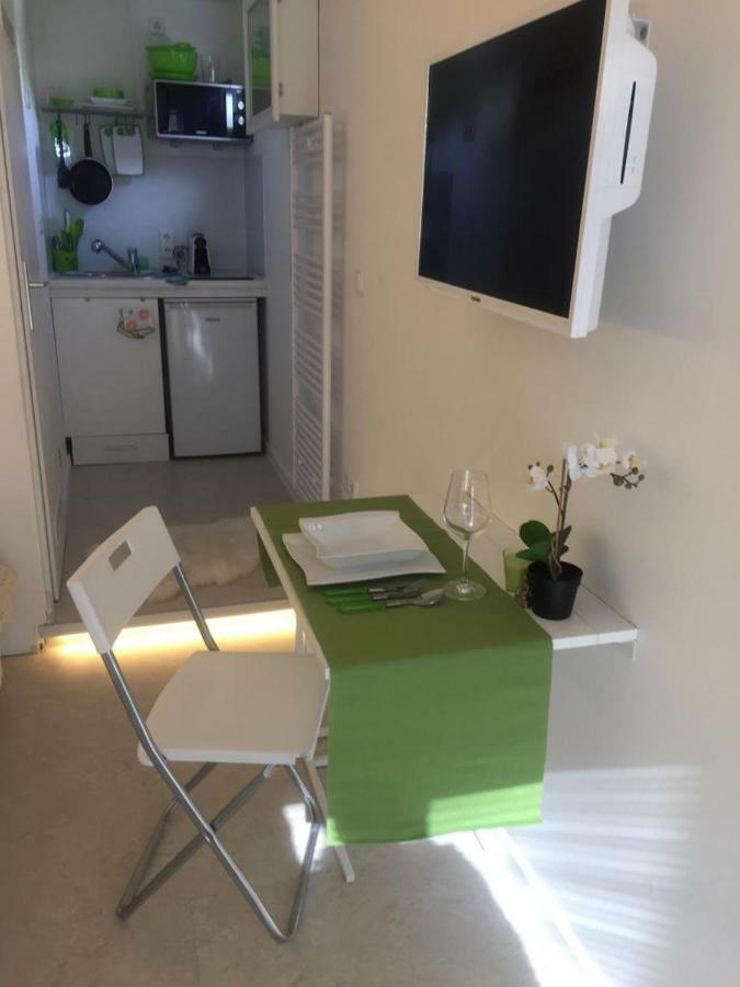 Privatzeit The Green Mile Leverkusen Exterior foto